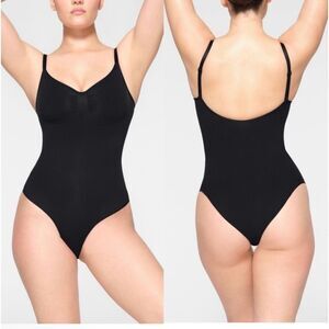 NWT Skims Seamless Sculpt Brief Bodysuit Small $68.00